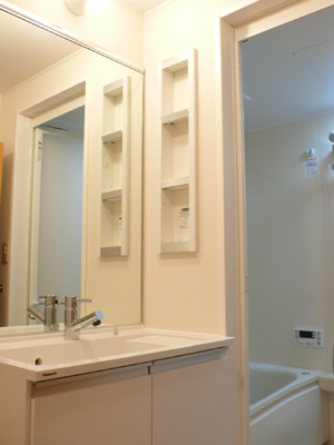 色味を変えるだけで一新!温かみのあるお部屋 色味を変えるだけで一新!温かみのあるお部屋